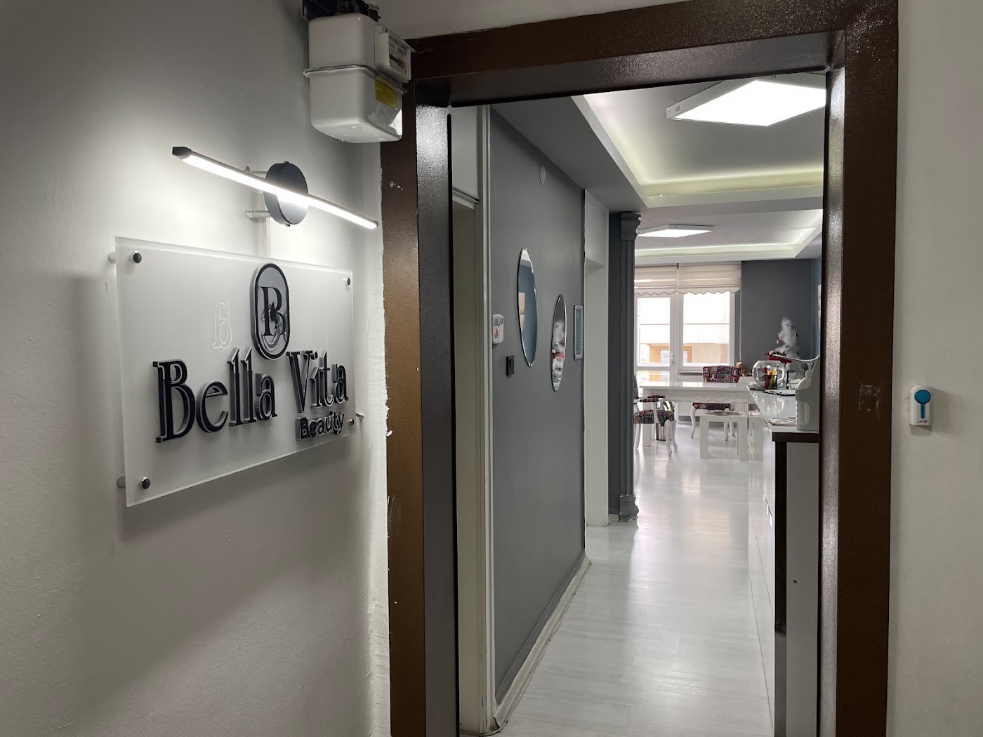Bella Vita — salon girişi
